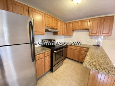 Beacon Hill Beautiful 2 Bed 1 Bath on Cambridge Street in Beacon Hill Boston - $3,200 No Fee