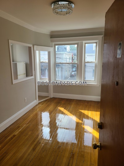 Allston 1 Bed 1 Bath Boston - $2,420 No Fee