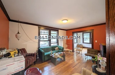 Somerville 2 Bed 1 Bath SOMERVILLE  Davis Square - $3,000 No Fee