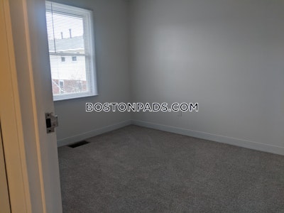 Roslindale Apartment for rent 3 Bedrooms 1 Bath Boston - $3,882