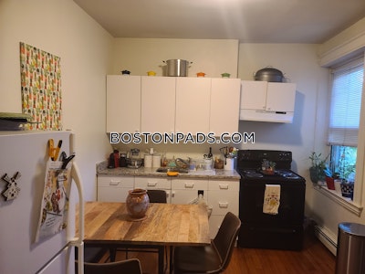 Brookline 1 Bed 1 Bath  Washington Square - $2,350