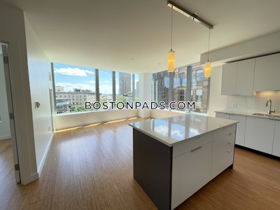 Downtown 2 Beds 2 Baths Boston - $5,453