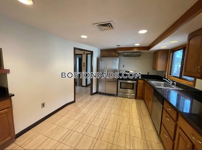 Medford 4 Bed 2 Bath MEDFORD  Tufts - $4,000