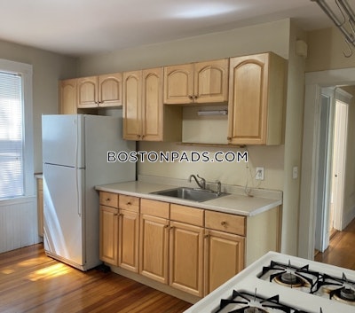 Medford Apartment for rent 2 Bedrooms 1 Bath  Tufts - $2,500